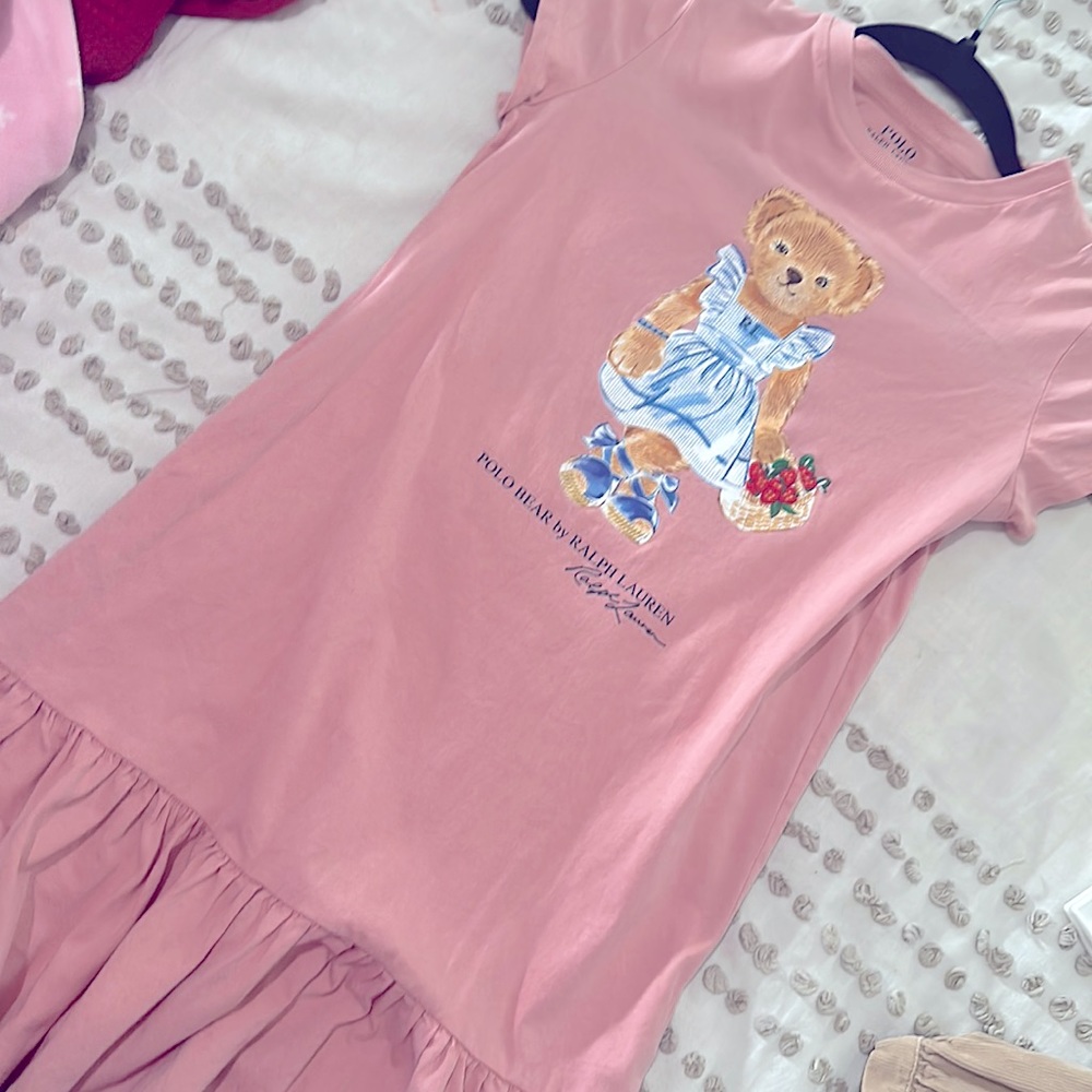 She only wore it once perfect conditions like new